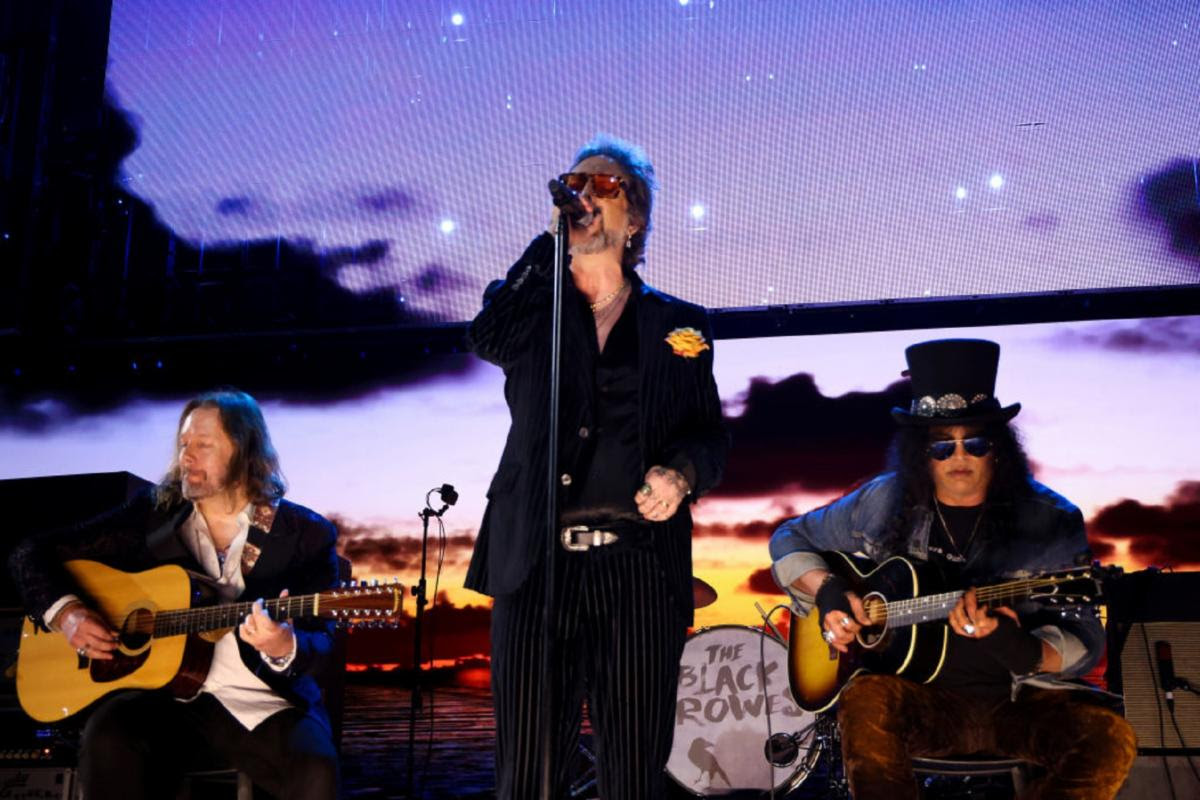 Gibson Artists Make an Impact on the Global Stage with Electrifying Performances at the GRAMMY® Awards, MusiCares “Persons of the Year,” and FIREAID 38 50935811 c165 42e2 b2de c122ff29031b 1