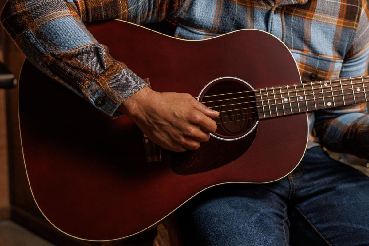 Introducing the new Gibson Acoustic Specials, the J-45, Hummingbird, and L-00 Specials, Handcrafted at Gibson Acoustic in Bozeman, Montana 29 70fe2587 230d 4fba b240 db33655665d3 1