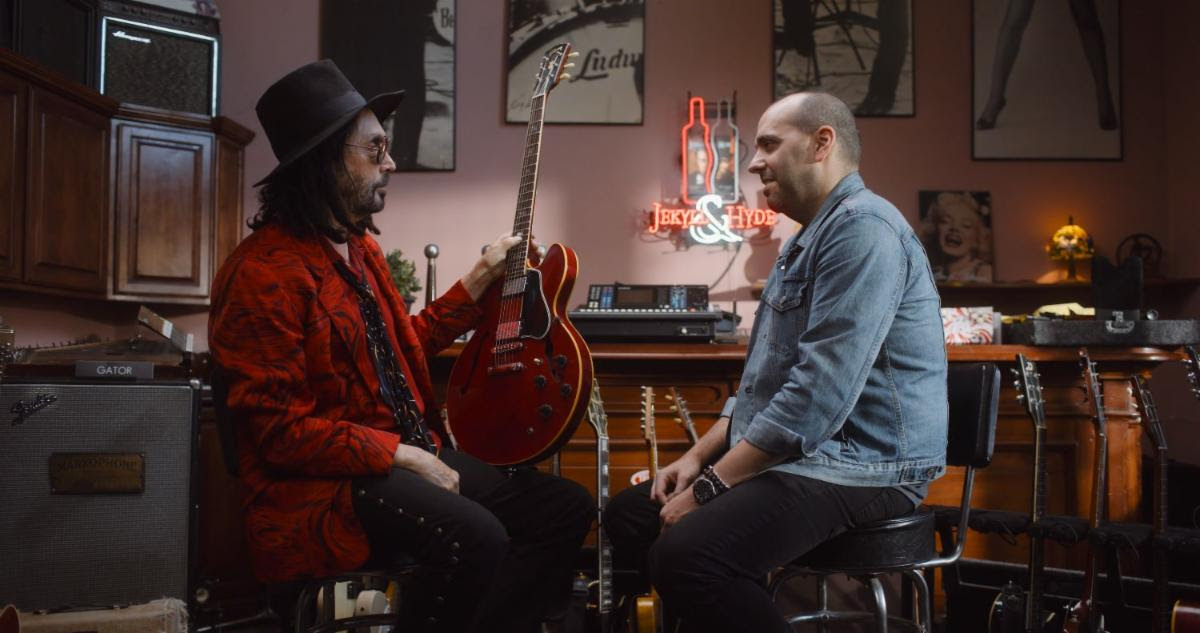 Gibson TV and AXS TV Partner to Celebrate “National Guitar Day” with an All-Day Event Starting on Tues., Feb. 11 at 8AM ET 14 73f393f0 0fb7 4c1c abf9 897ab1fc9391 1