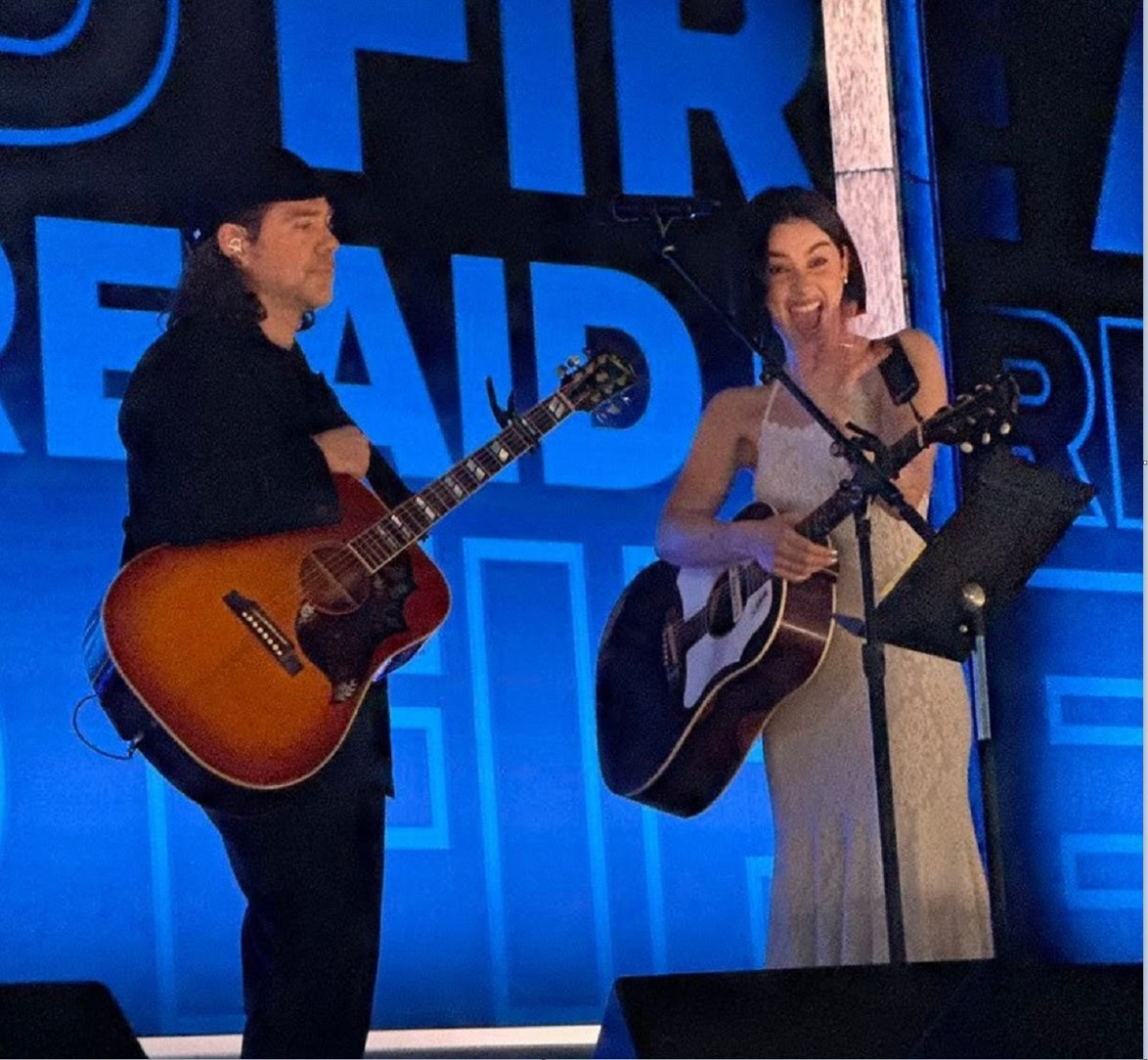 Gibson Artists Make an Impact on the Global Stage with Electrifying Performances at the GRAMMY® Awards, MusiCares “Persons of the Year,” and FIREAID 40 7689cd0e a539 4925 beda 3f1b450c7035 1