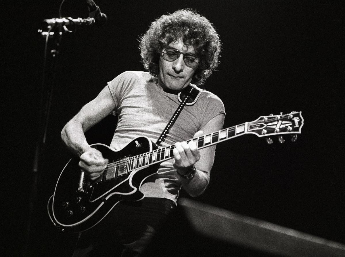 Gibson Custom Announces the Eric Clapton 1958 Les Paul Custom, An Artfully Recreated and Murphy Lab Aged Version of the Icon’s Versatile Les Paul Custom Guitar 19 8dcbd2e7 091e 4acf 894d f53cf2785292 1