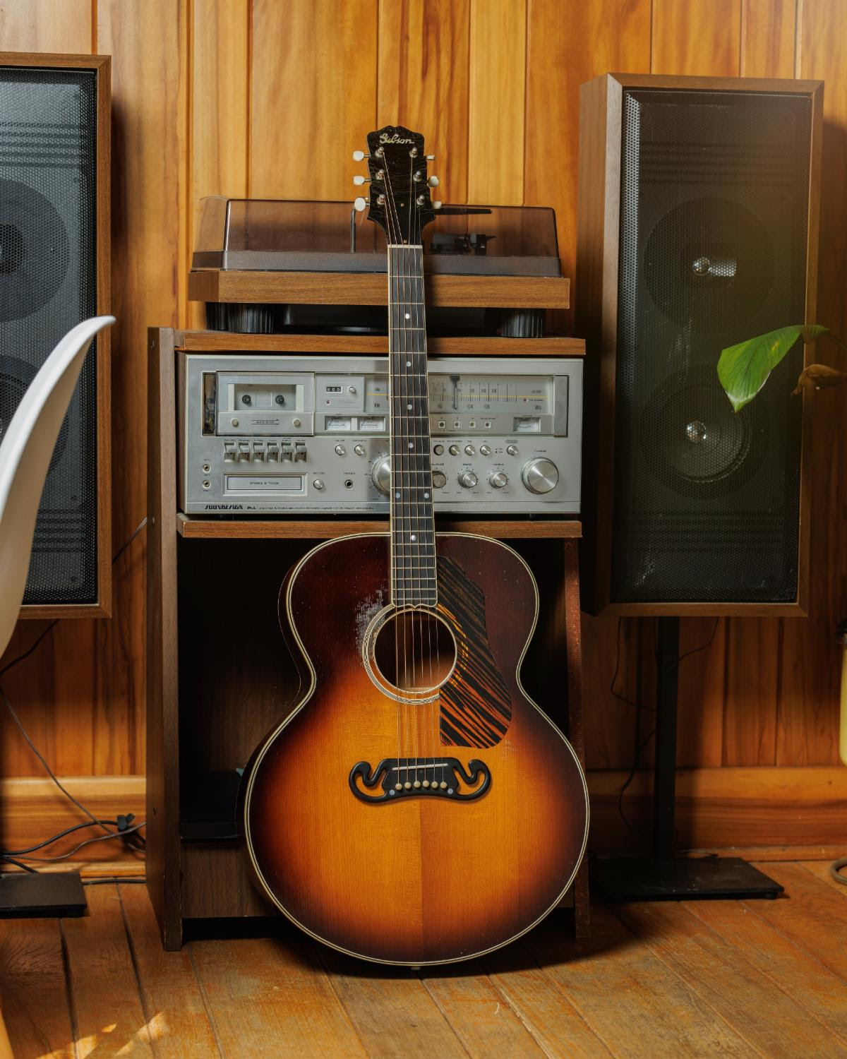Gibson Introduces the Murphy Lab Heavy Aged Acoustic Collection, Available Worldwide on Gibson.com 19 9ef4a328 7a48 4b49 9be6 c38a26666d15 1