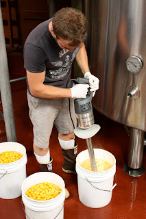 The Bruery / Dogfish Head Co-Brew 23 IMG 4360