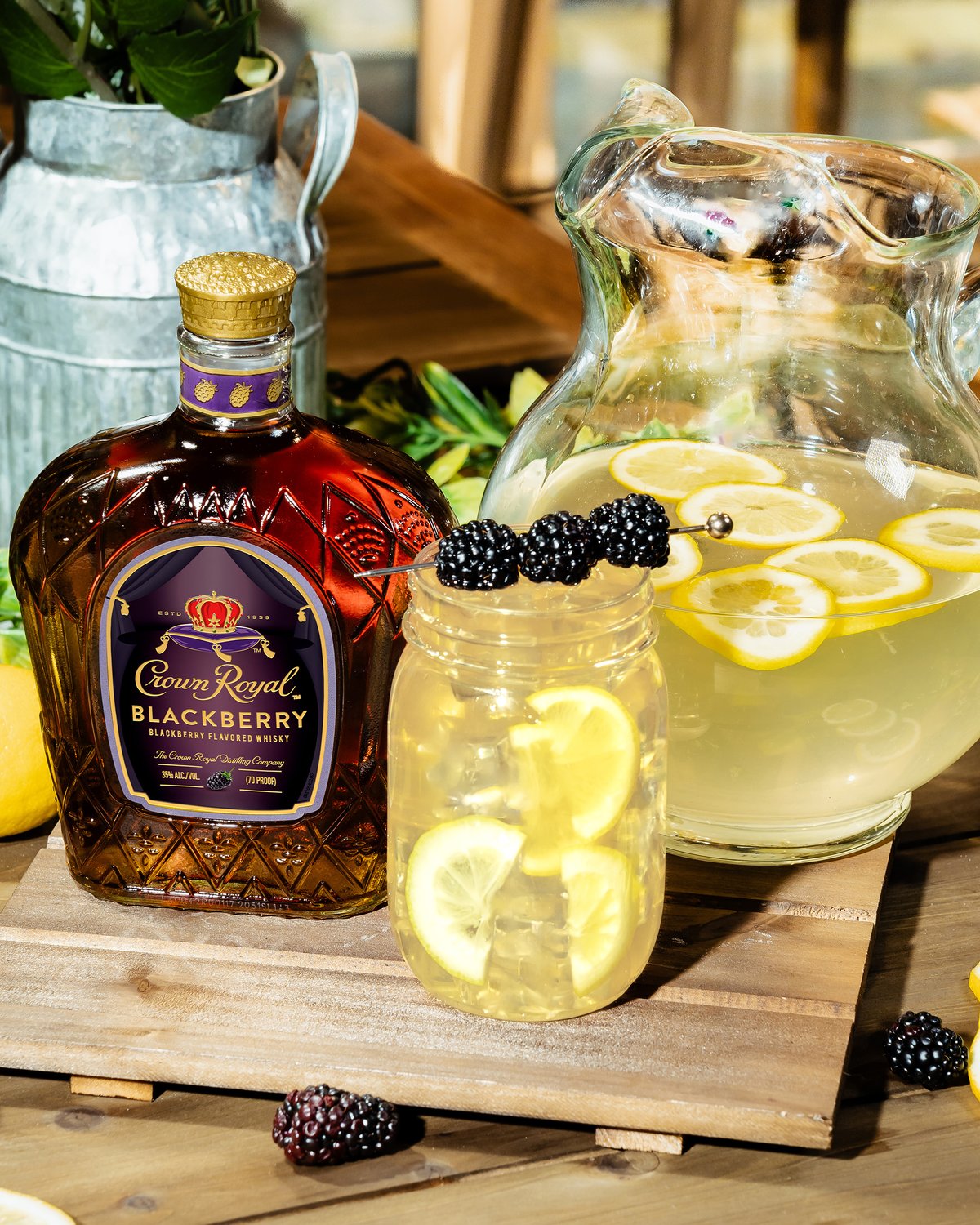 CROWN ROYAL LAUNCHES HIGHLY ANTICIPATED FLAVOR INNOVATION CROWN ROYAL BLACKBERRY FLAVORED WHISKY 8 apost 254