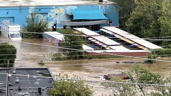 Hi-Wire Brewing Experiencing Flooding in Asheville 10 apost2 265