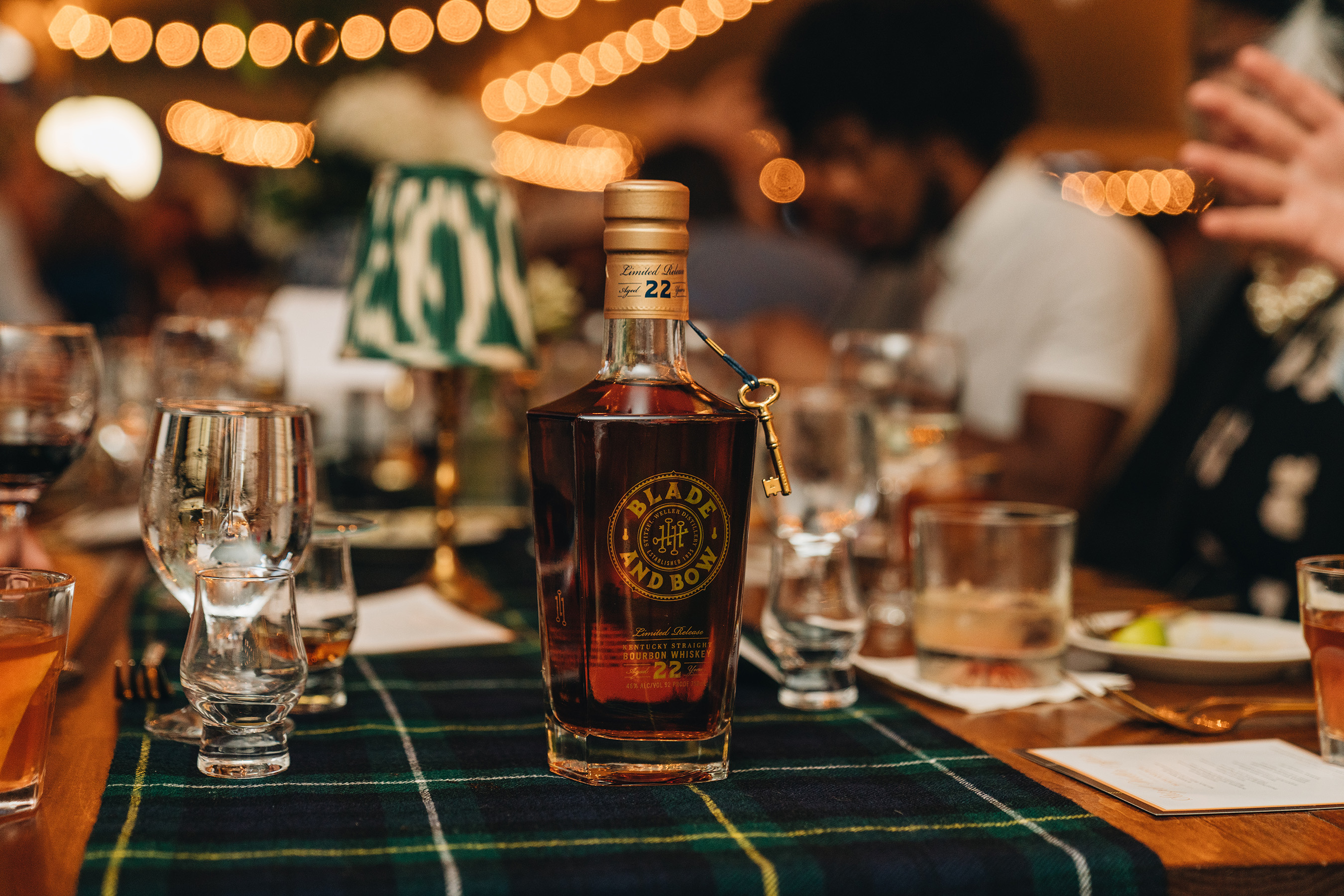 Blade and Bow Re-Releases 22-Year-Old Kentucky Straight Bourbon Whiskey 8 apost4 162