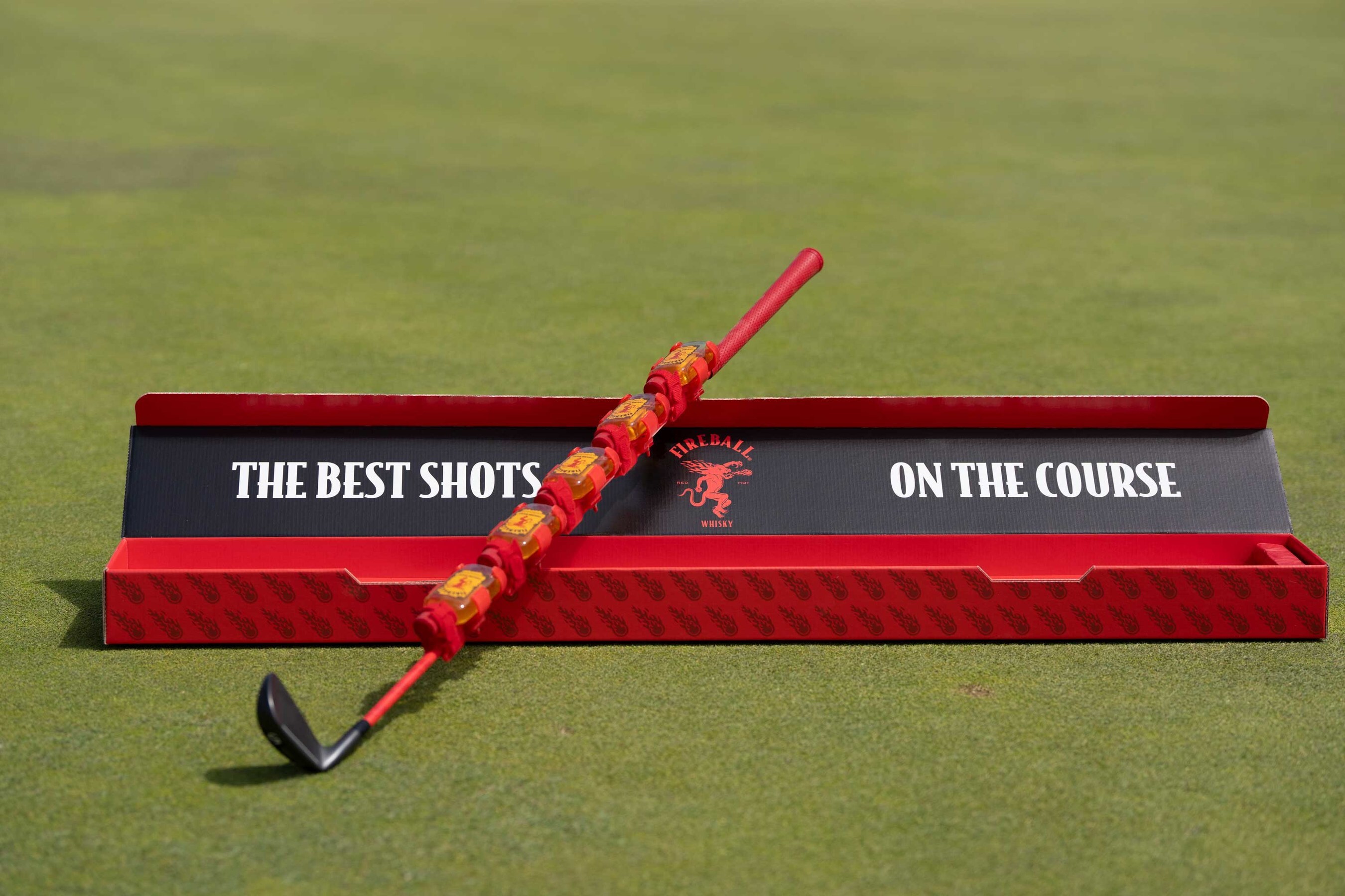 Fireball Fuels the Fairway with Its Fire Iron That Covertly Stashes 50ml Shooters in the Club's Shaft 8 apost4 75