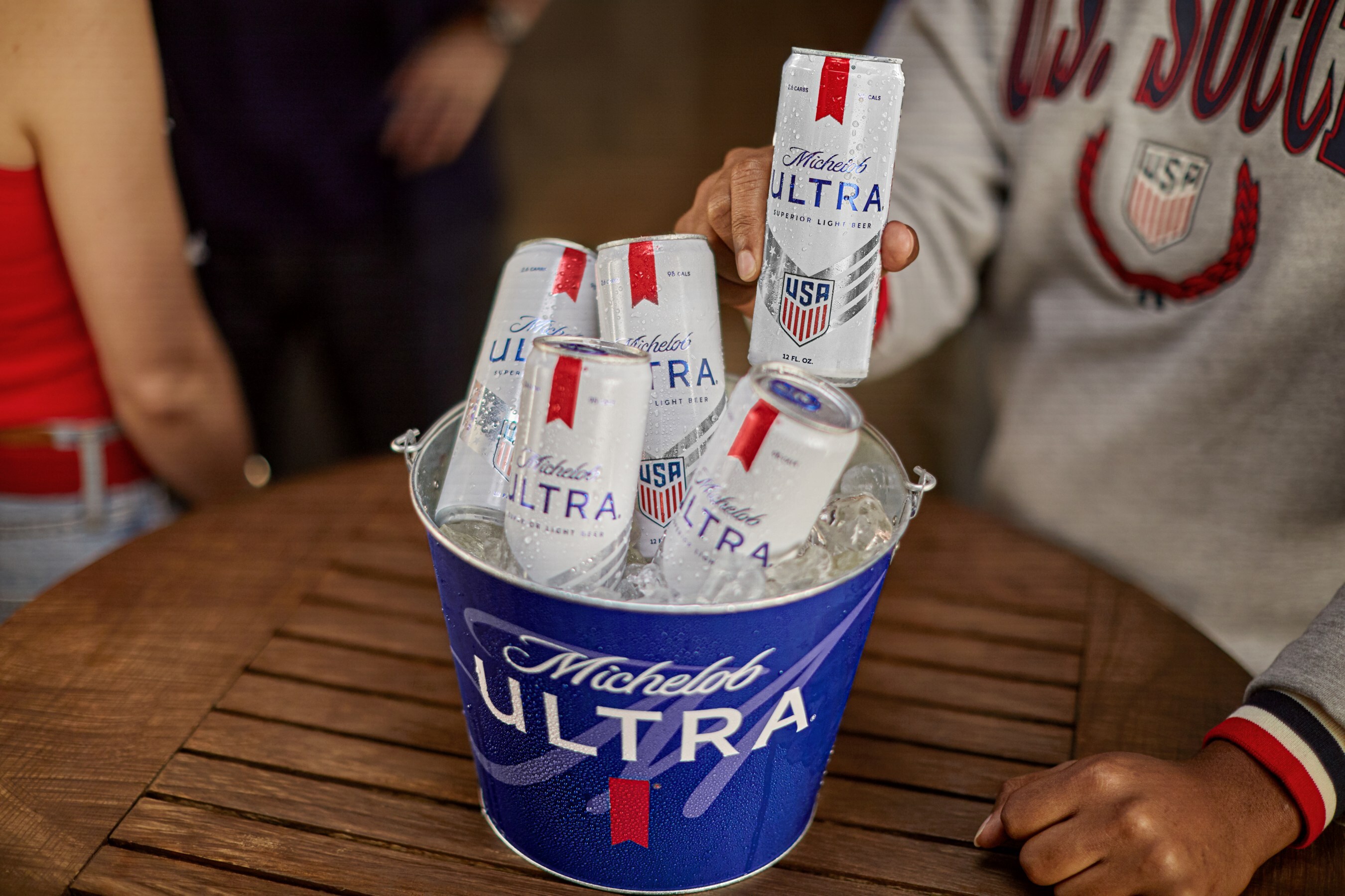 Michelob ULTRA Kicks Off the "Summer of Team USA" with Biggest Summer Program in Brand's History Starting with CONMEBOL Copa América USA 2024™ Michelob ULTRA Kicks Off the "Summer of Team USA" with Biggest Summer Program in Brand's History Starting with CONMEBOL Copa América USA 2024™