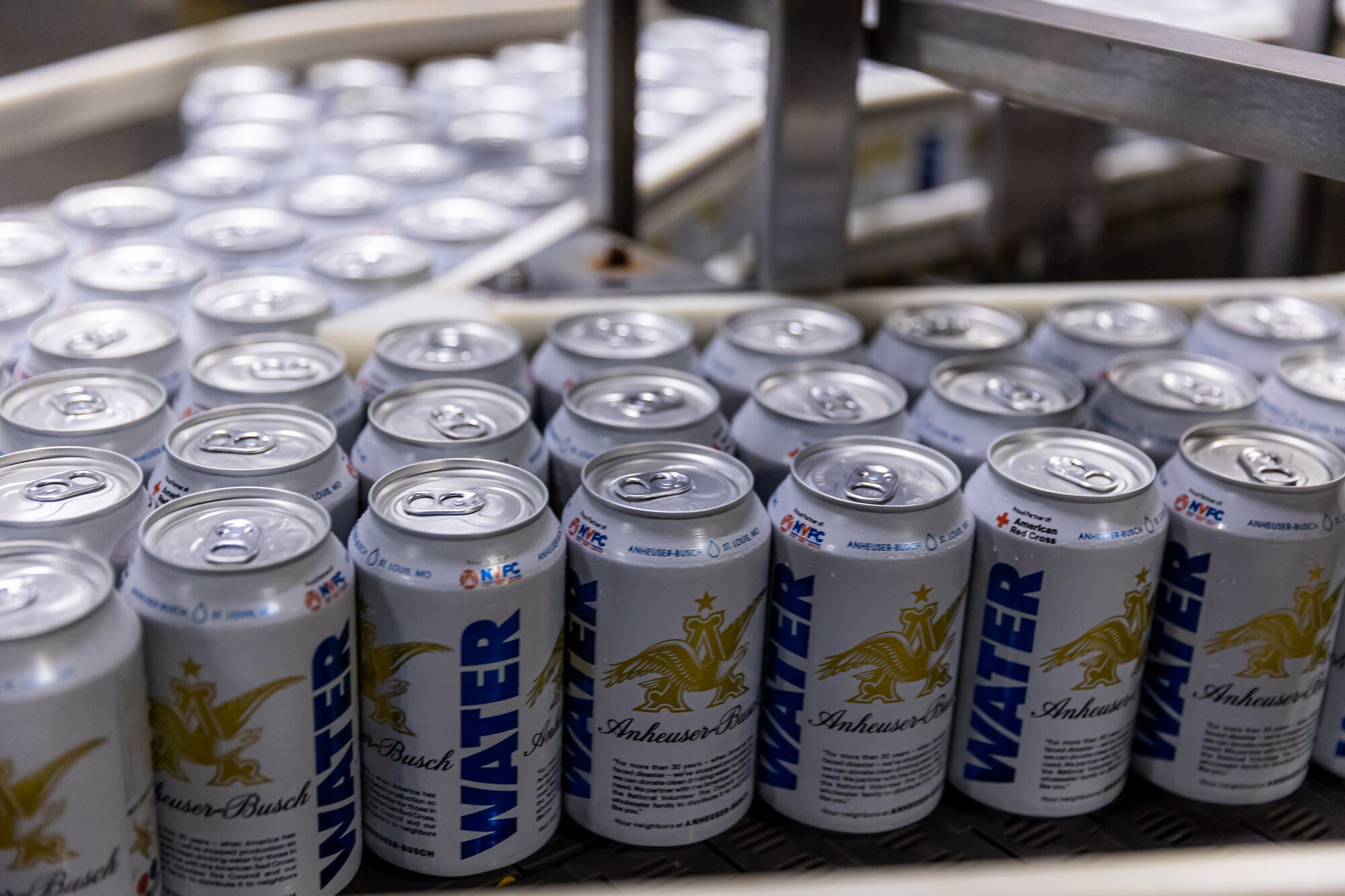 Anheuser-Busch Delivers Emergency Drinking Water to Support Los Angeles Wildfire Relief Efforts 8 apostMBB BilSurfacePro9 3 55