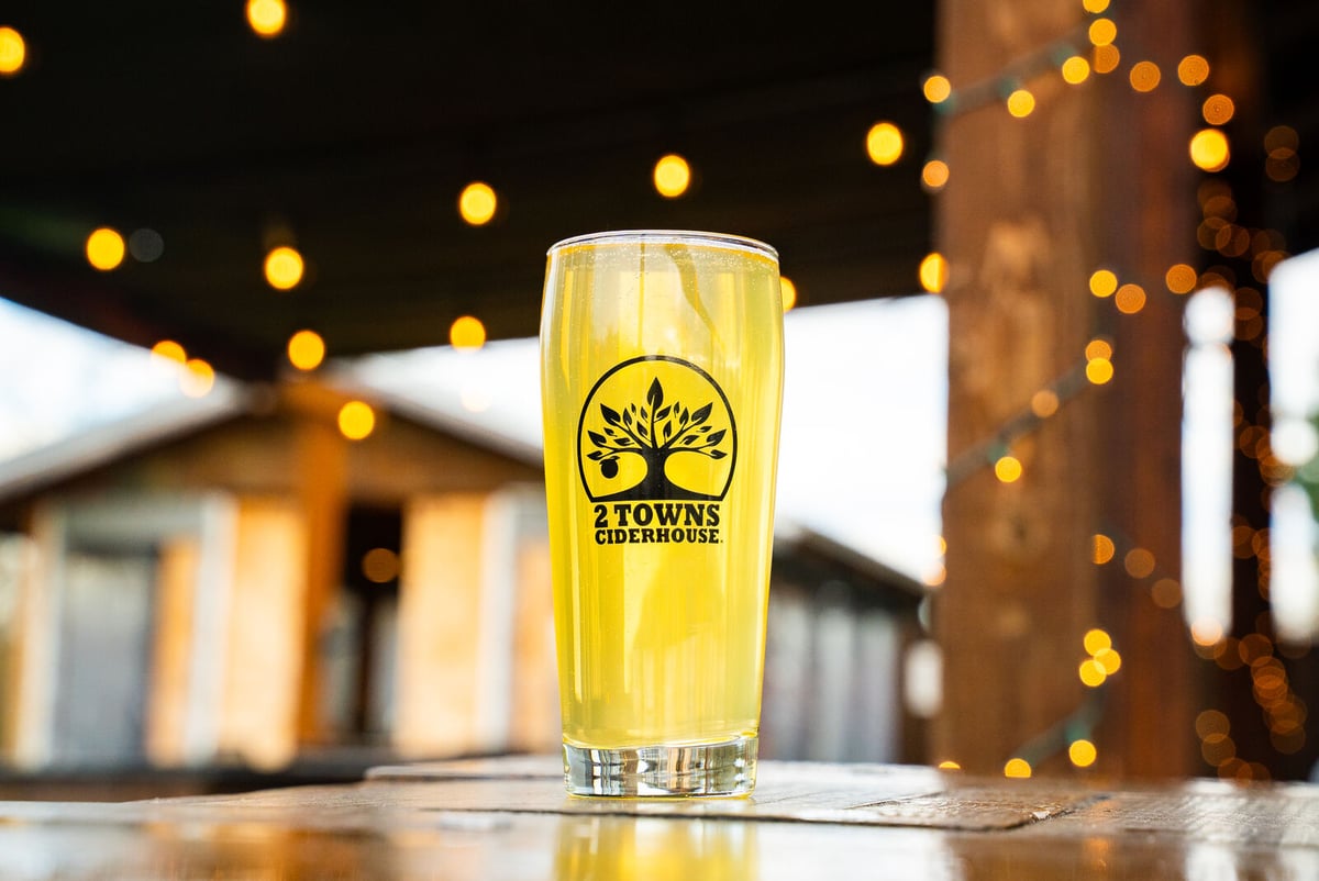 2 Towns Ciderhouse Climbs Up to #2 Cidery Nationwide 8 apostMBB BilSurfacePro9 4 14