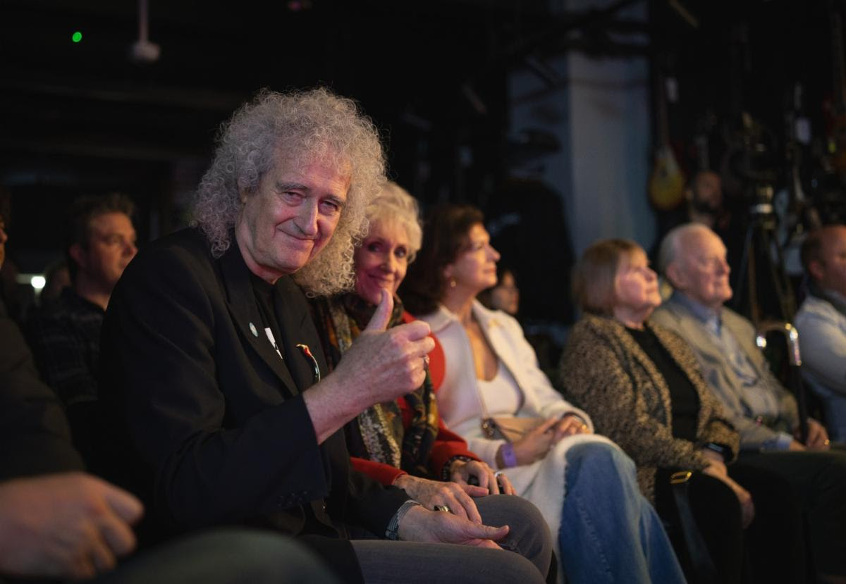 Queen Legend Sir Brian May Launches Gibson SJ-200 12-String Guitar with An Intimate Performance and Interview Live at the Gibson Garage London 17 f9fc98a8 067a 40a6 8be9 cd5ba5c6d060 1