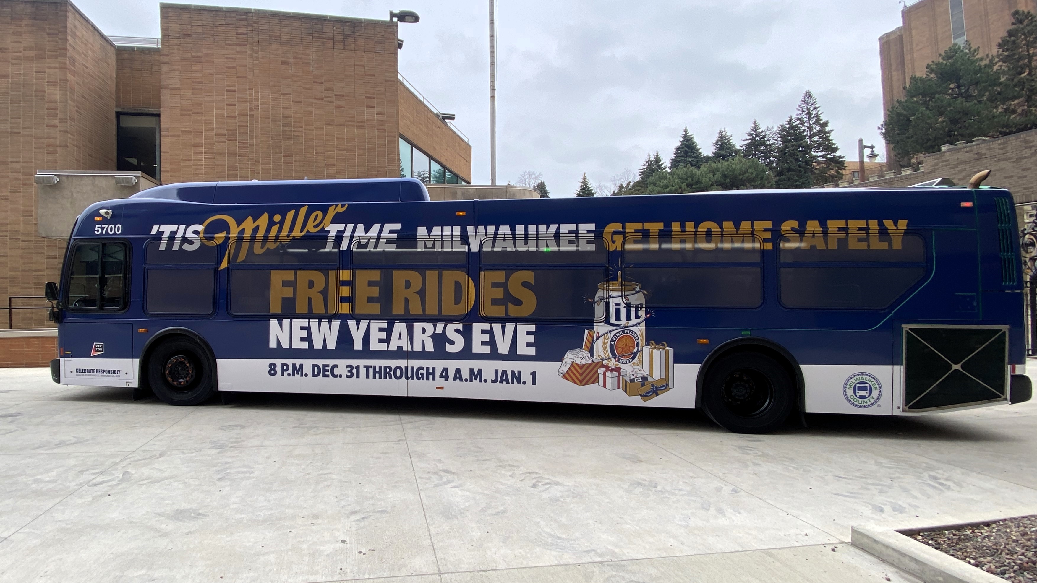 Molson Coors promotes responsibility, offers New Year’s Eve free rides in U.S. and Canadian cities 8 free rides 1 1
