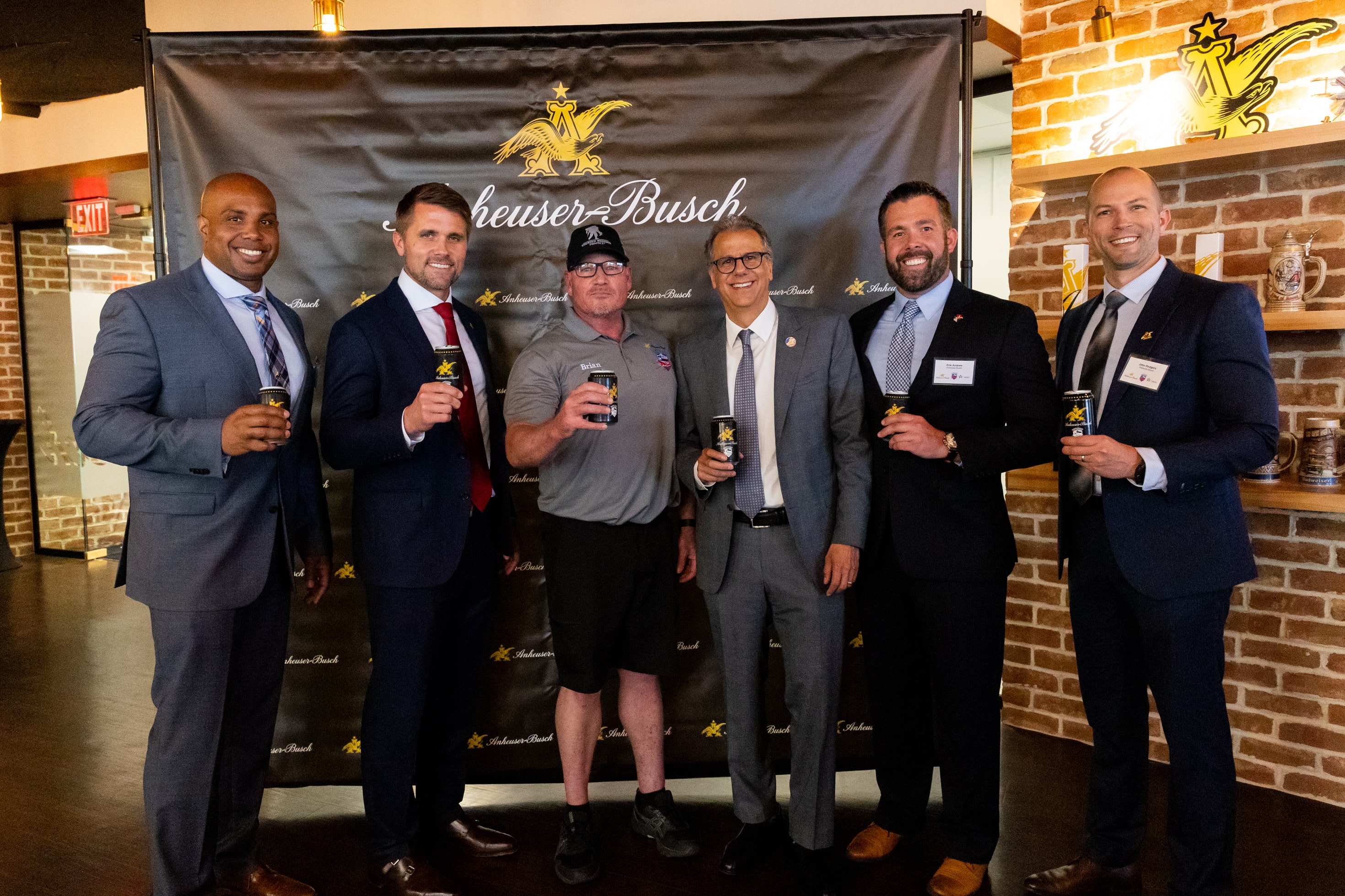 Anheuser-Busch Sponsors Honor Flight San Antonio Visit for 20 Texas Veterans 8 Anheuser-Busch Sponsors Honor Flight San Antonio Visit for 20 Texas Veterans