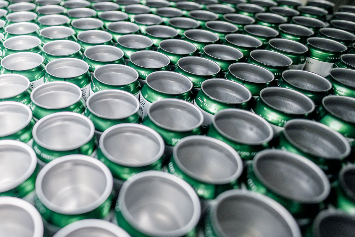 Brewers Association: Trump Administration Slapping 25% Tariffs on Canned Beer Imports and Empty Can Imports from Across the Globe 8 empty cans with opens tops