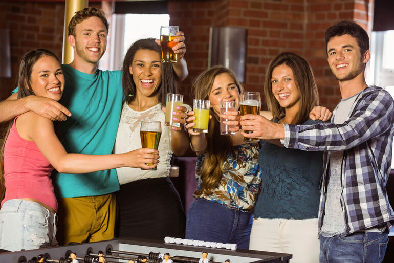Top 6 Bar Games That Instantly Break the Ice