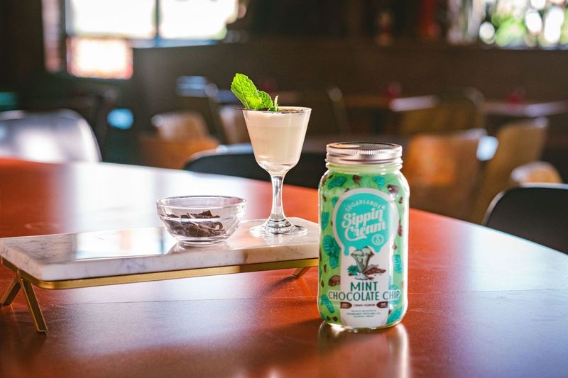 A Scoop of Delight: Sugarlands Introduces Mint Chocolate Chip Sippin’ Cream