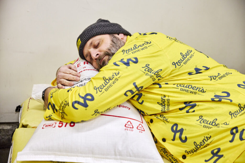 Reuben’s Brews Releasing Party On Non-Alcoholic Juicy IPA & More